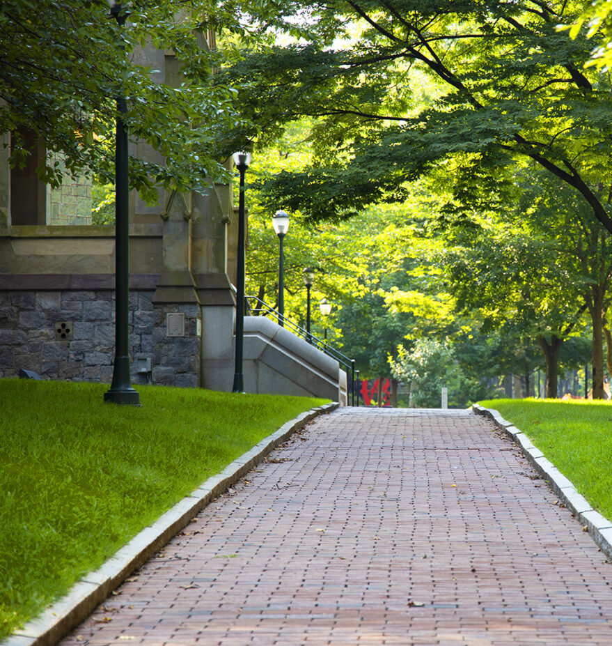 Picture of sidewalk leading to Love Statue