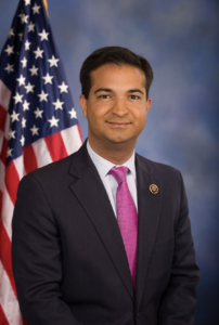 Headshot of Carlos Curbelo