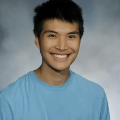 headshot for Ronnie Wang